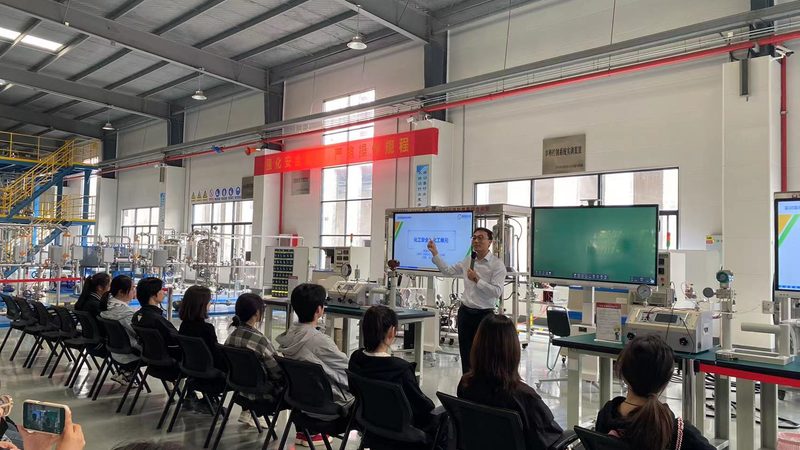 造纸助剂与施胶剂：造纸过程中的关键角色